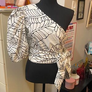 Noel Brand One-Shoulder Black and White Leaf Print Top Size 8